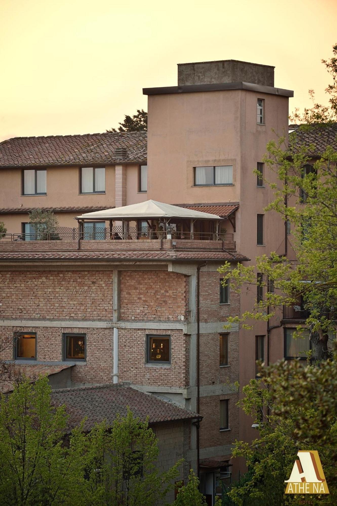 Hotel Athena